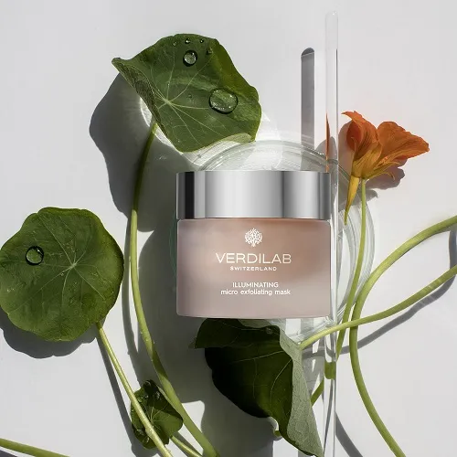 Illuminating mask
