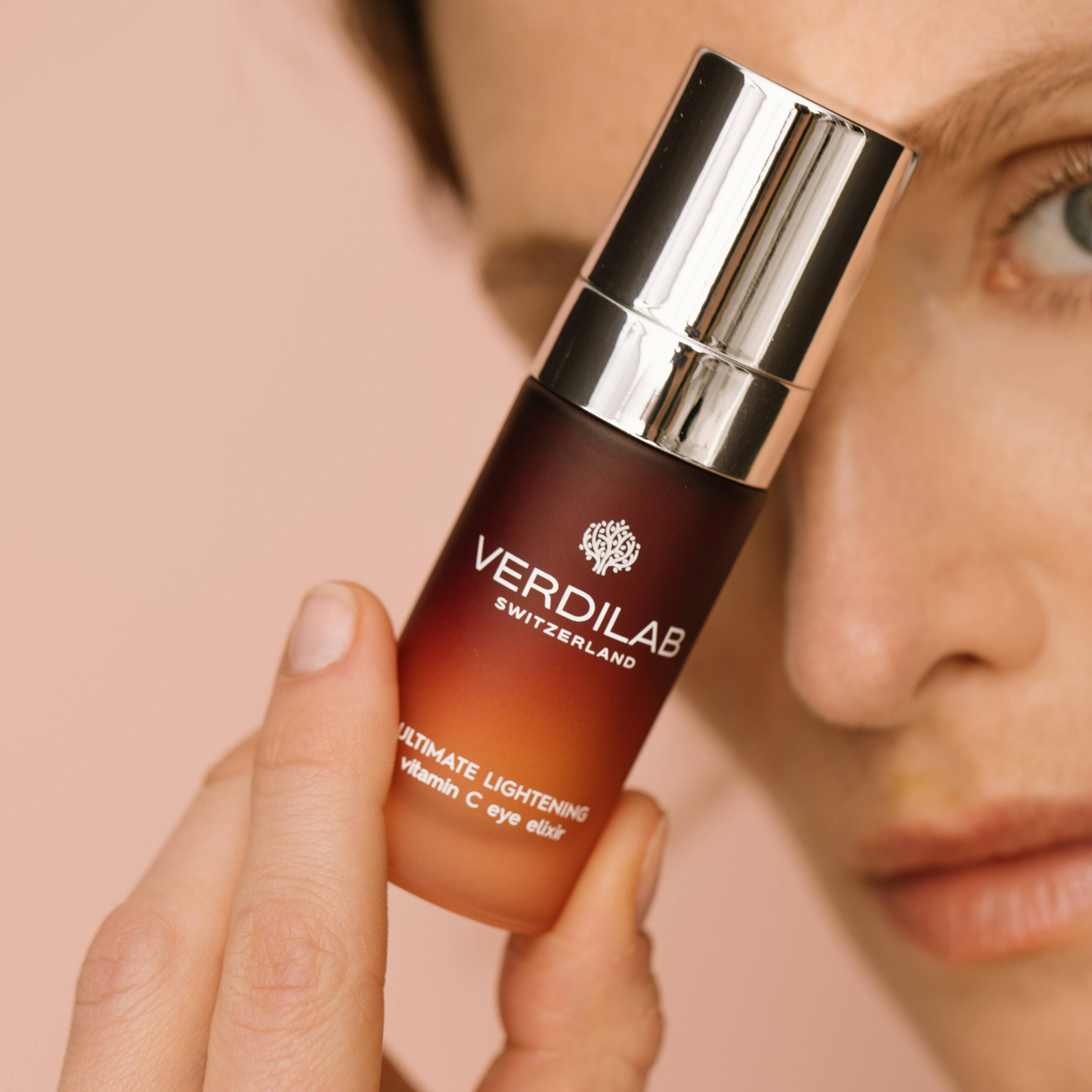 10 - ULTIMATE LIGHTENING Vitamin C Eye Elixir