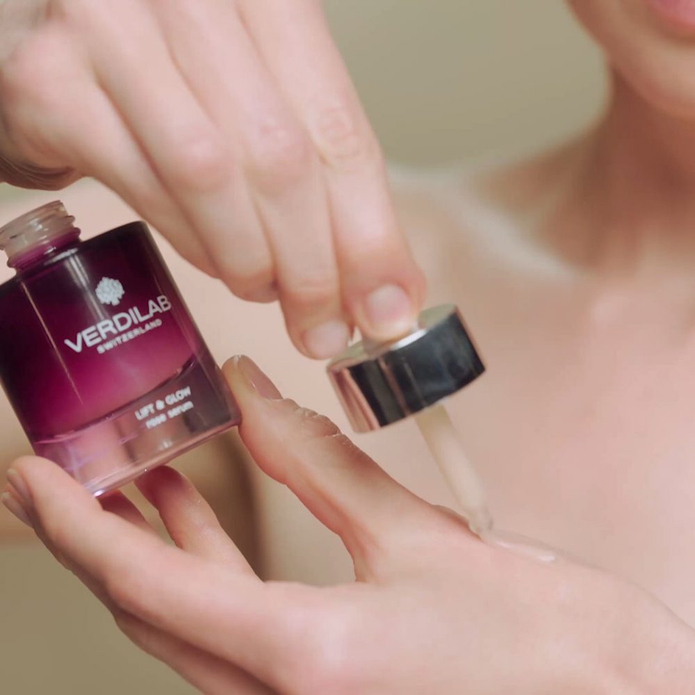 Verdilab's Lift & Glow Rose Serum applicator